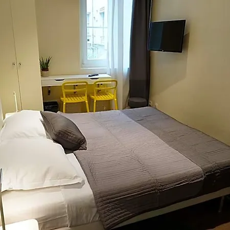 Zora Hotel Parijs